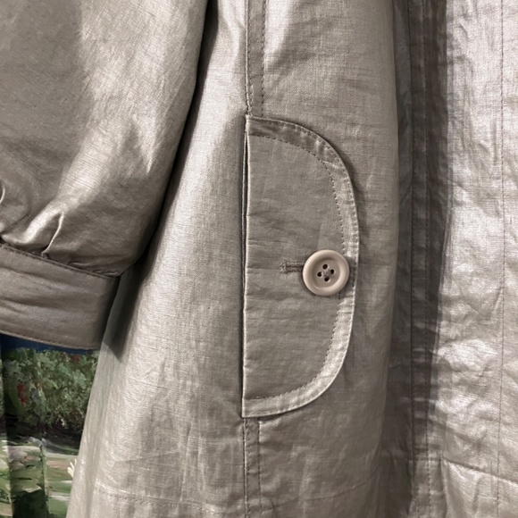 Silver 3/4 Sleeve Jacket - Picture 4 of 9